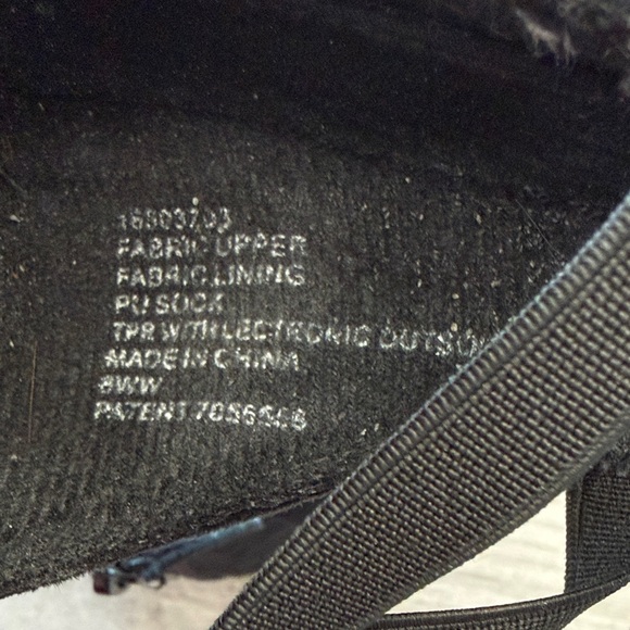 Torrid Black Crisscross Heels Flats - Picture 3 of 3